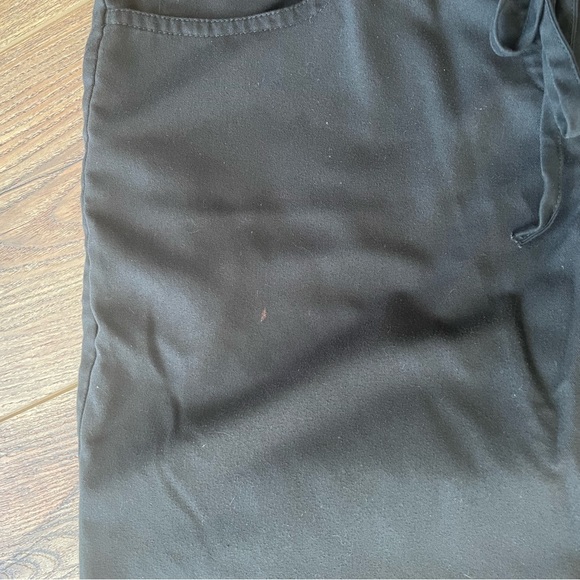 Scrub set - Picture 3 of 4